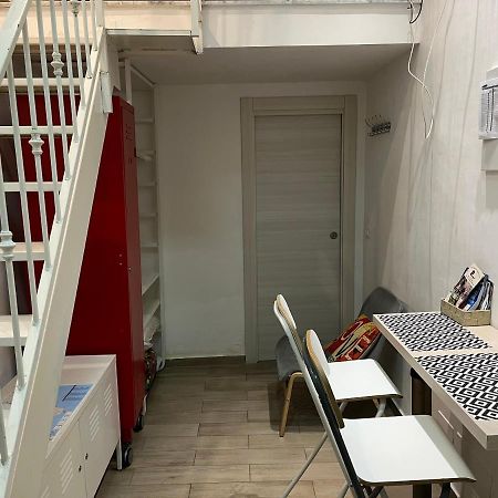 La Casina Di Lia In Via Dei Tribunali Neapel Exterior foto